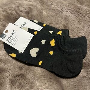 Black Heart Patterned Socks